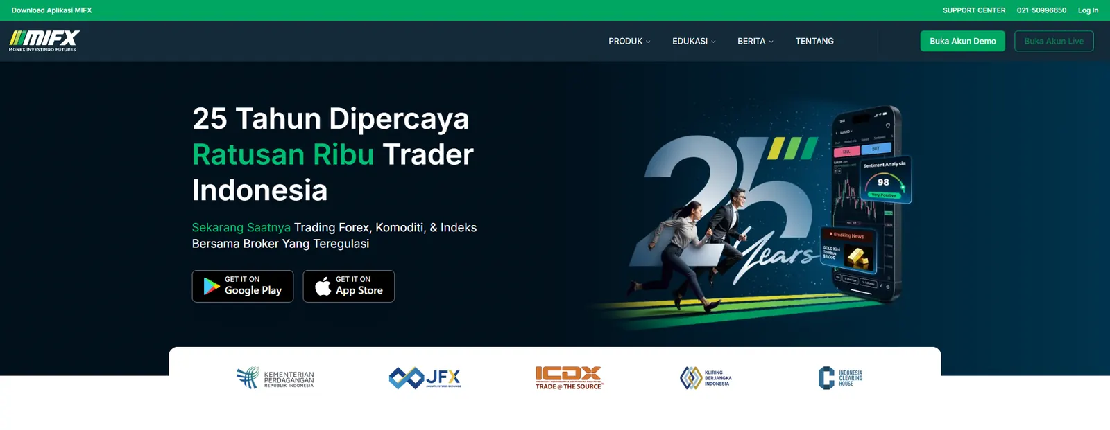 Beranda MIFX dengan klaim 25 tahun dan logo regulator serta bursa
